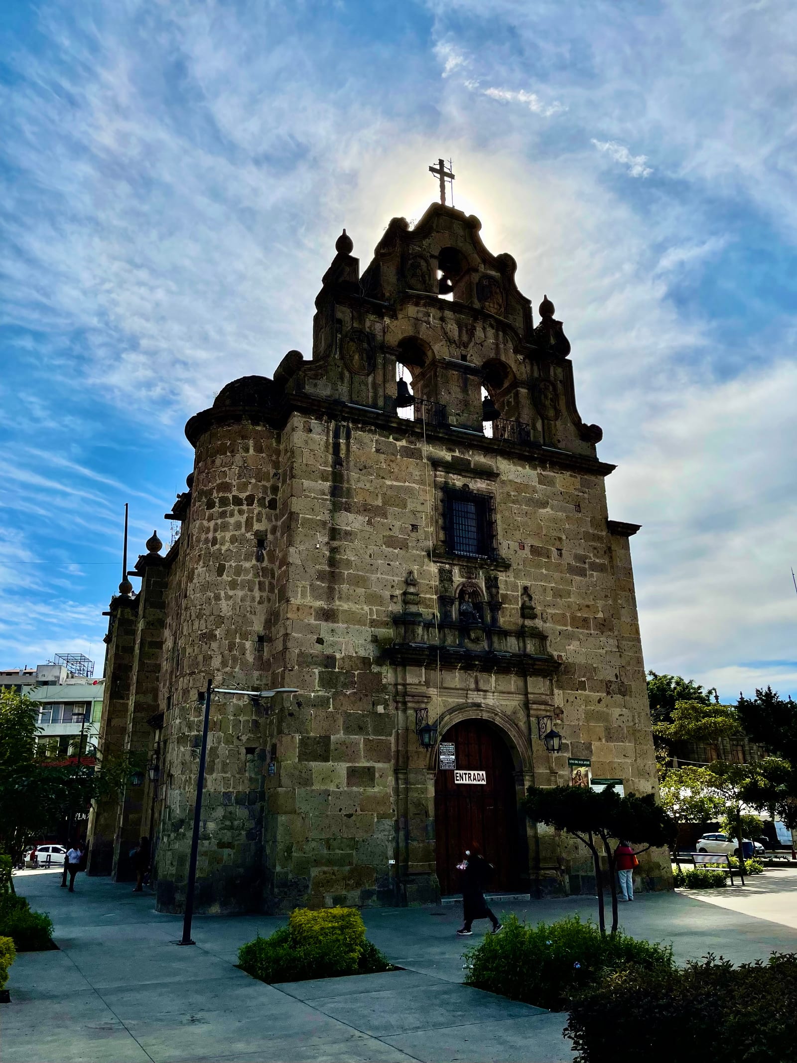 Los Dos Templos - Historical architecture